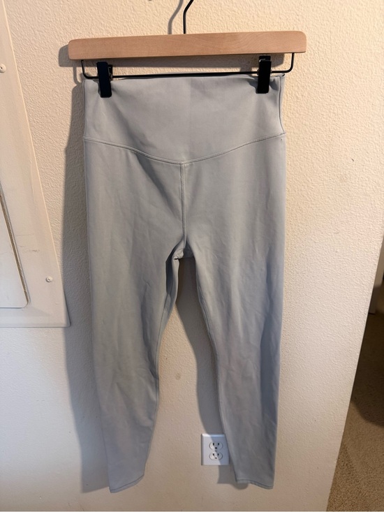 Vuori Pants - Vuori Daily Legging Light Blue High Rise Performance Yoga Pants Women’s Medium